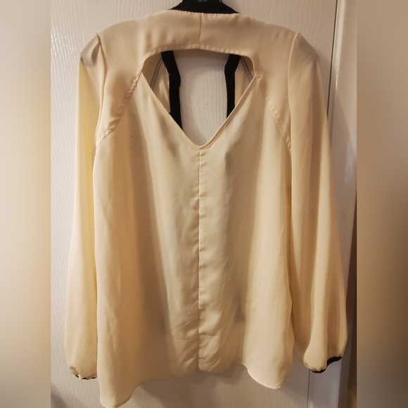 Venus top - Picture 10 of 11